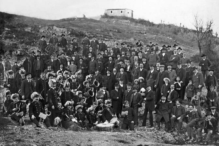 Bandisti sul Monte Orfano 1904